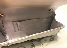 Load image into Gallery viewer, Silver Clutch Purse w/ Chain Snap Closure
