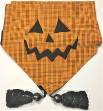Load image into Gallery viewer, 14&quot; x 90&quot; Halloween Plaid Pumpkin Table Runner
